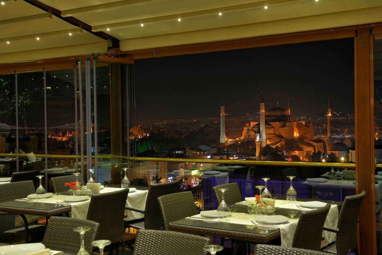 Burckin Hotel Istanboel